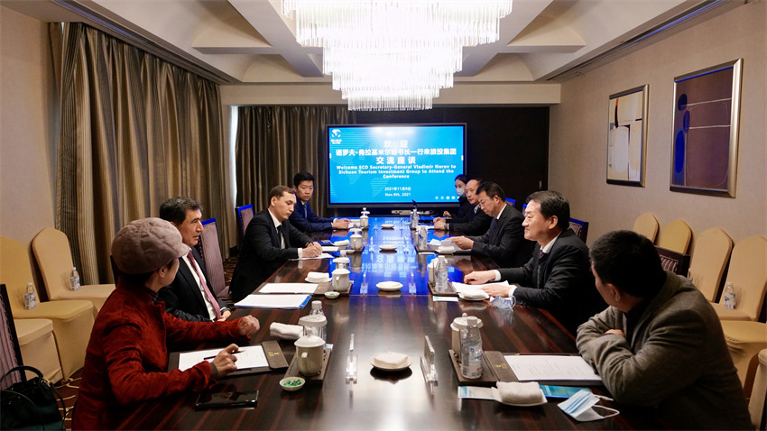 永利集团集团党委书记、董事长任丁会见上合组织秘书长诺罗夫一行